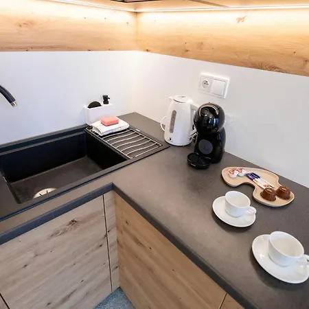 Apartment Alure Residences 8 & With Private Parking Centre - Square